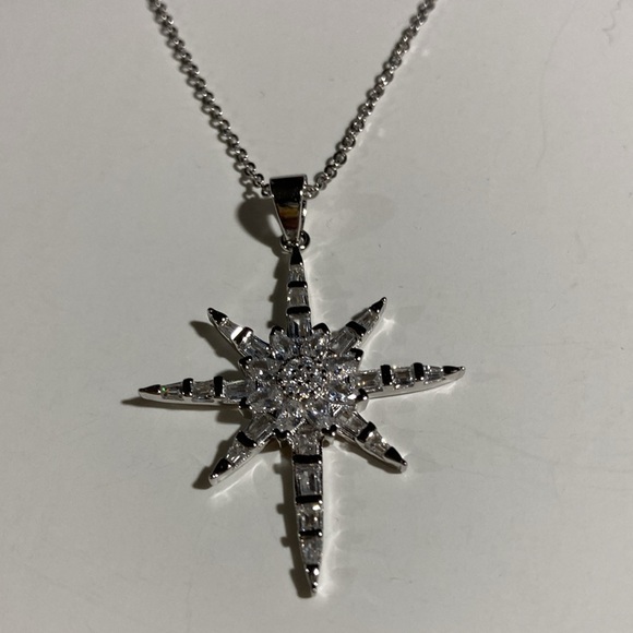 RADIANCE BY ABSOLUTE STERLING SILVER SIMULATED DIAMOND STAR PENDANT WITH CHAIN - Picture 4 of 10